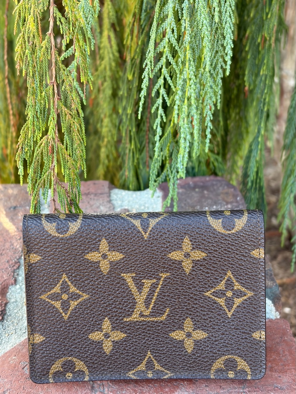 Louis Vuitton Monogram ID Card Wallet Auth 1989 France Unisex Damaged